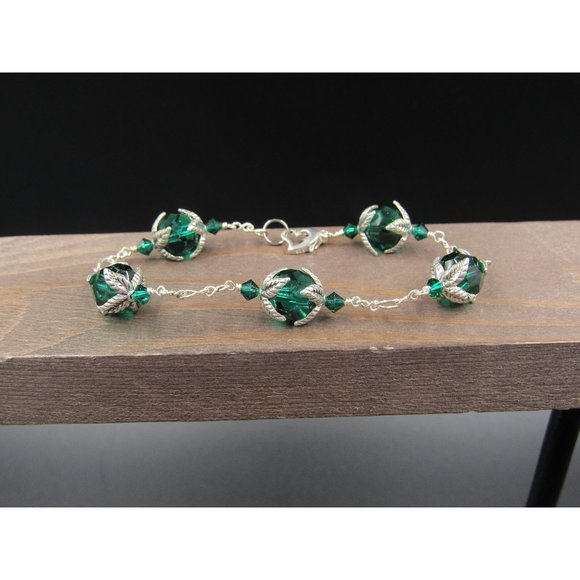 7 Inch Sterling Silver Unique Green Crystals With Leaf Accents Nature Bracelet - Picture 1 of 7
